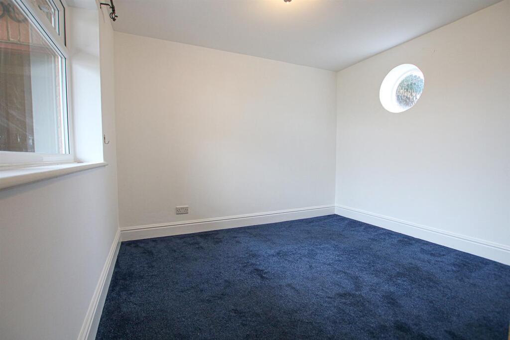 IMG_2595blue carpet.jpg