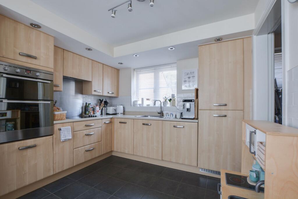 Fitted Dining Kitchen
