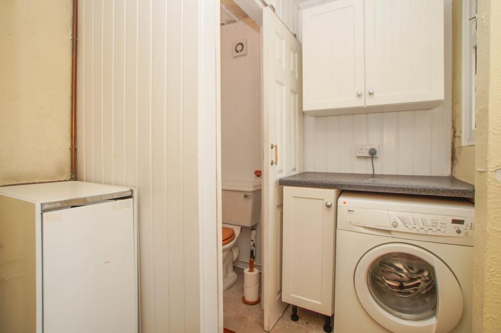 Utility Room &amp; Cloakroom
