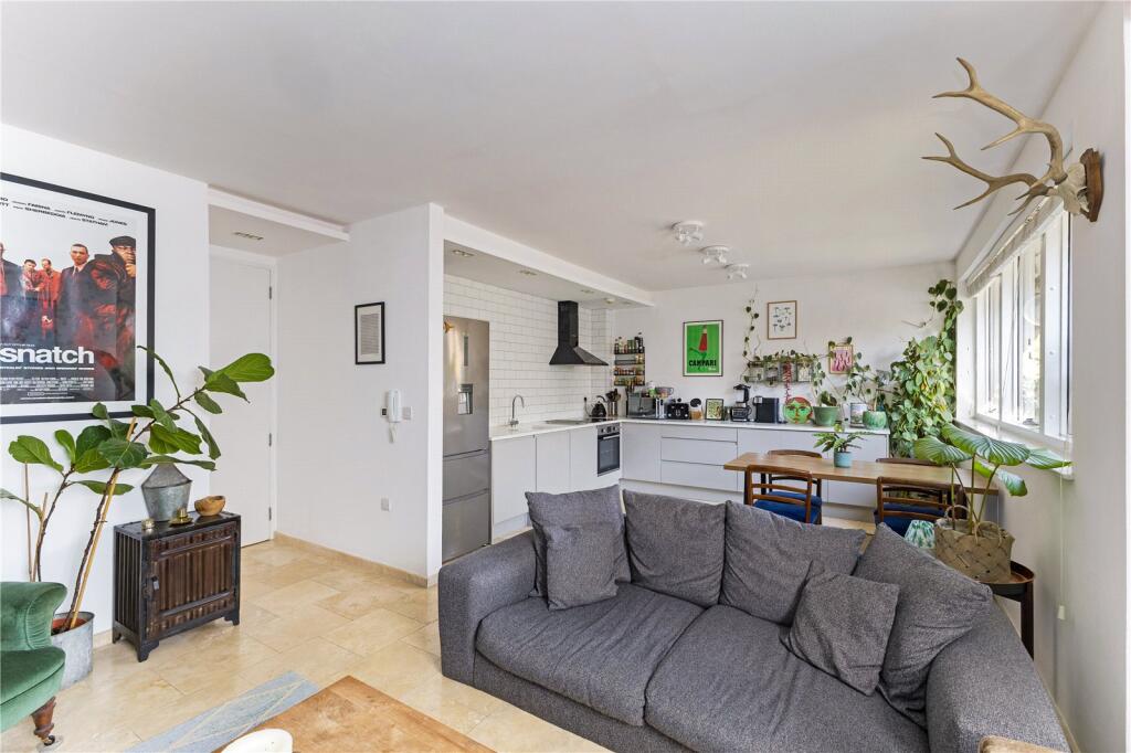 Reception/Kitchen