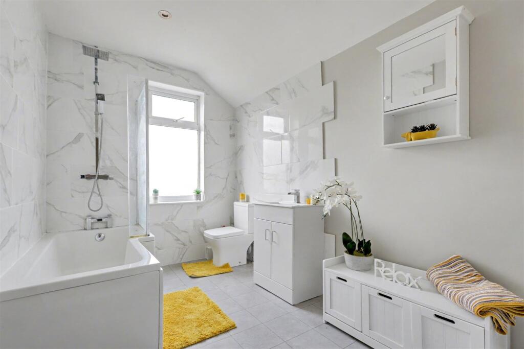 Bathroom.jpeg