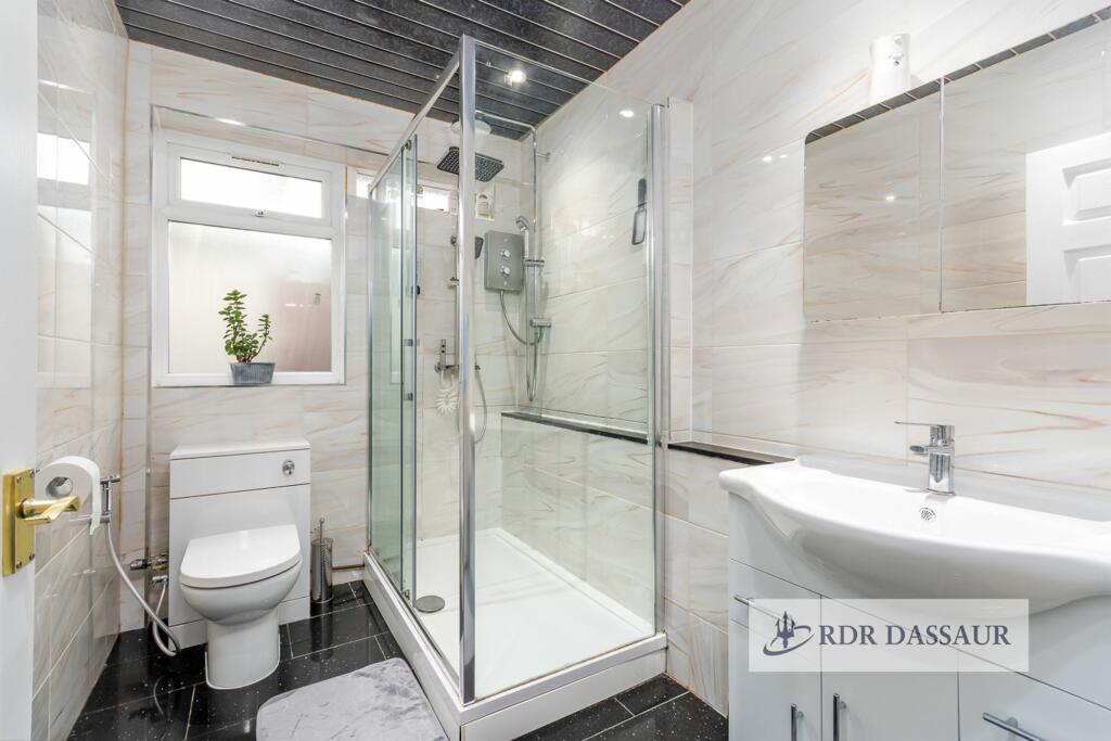 Family Shower room