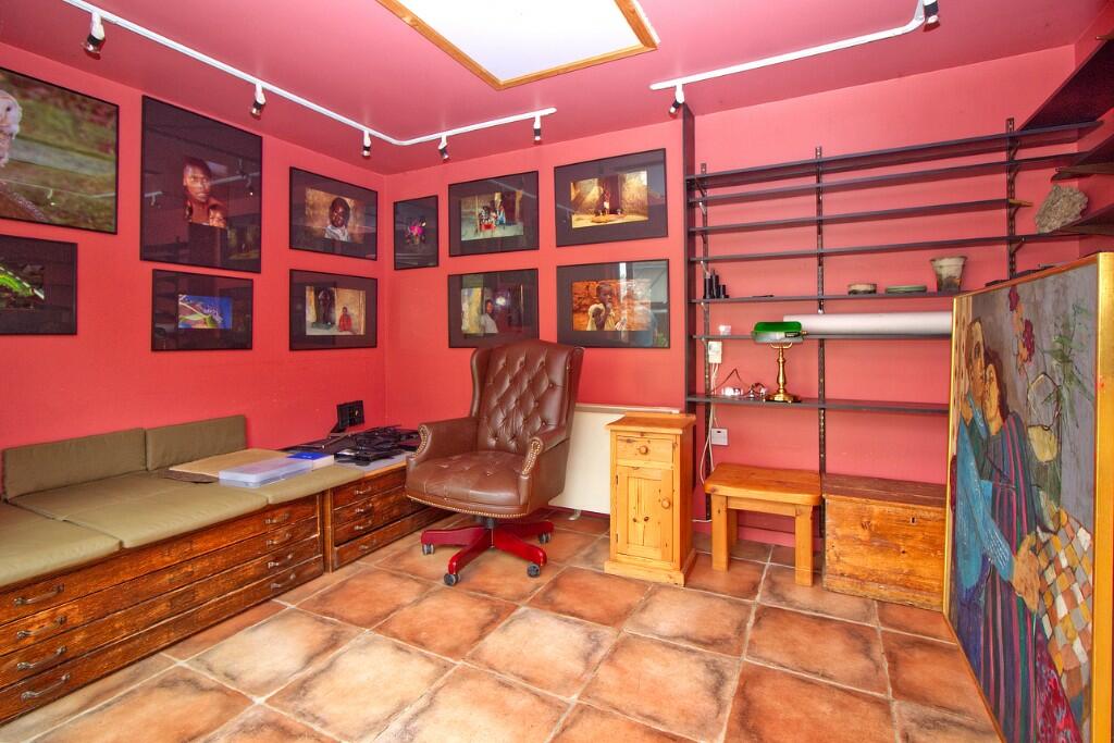 Studio / office
