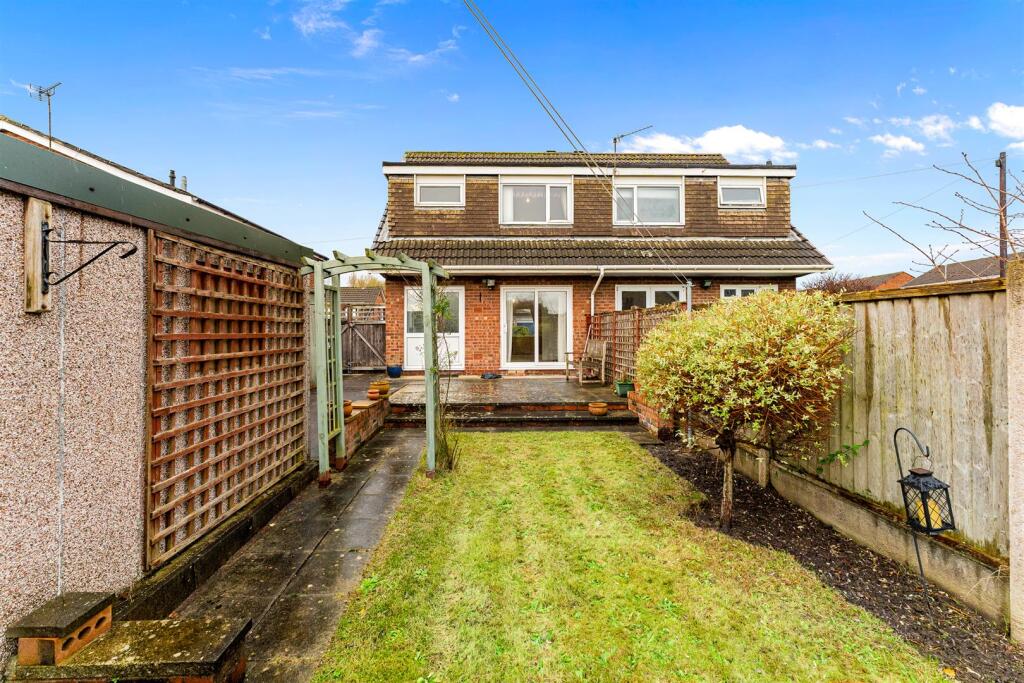 22 HAWTHORNE DRIVE-14.jpg