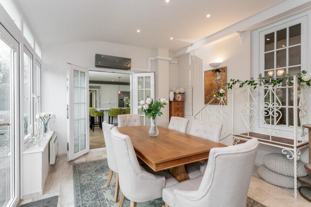 Garden room