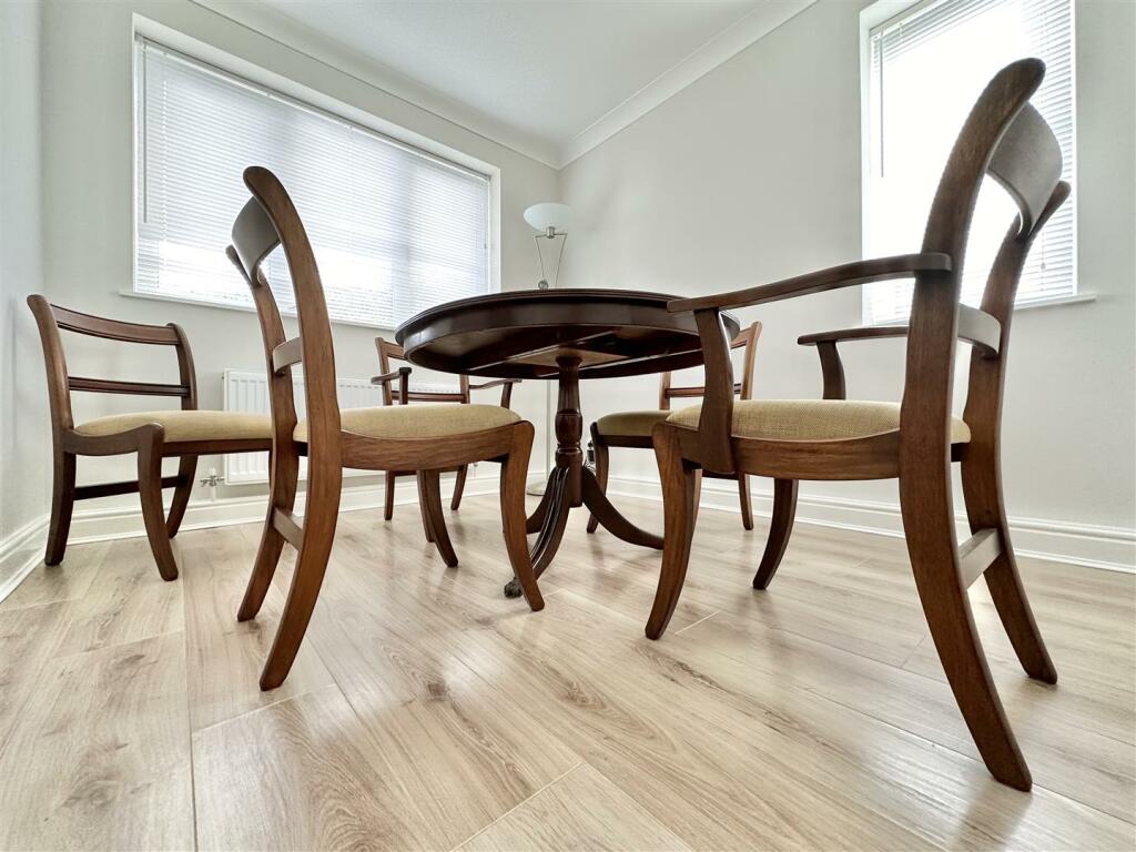 Breakfast Room