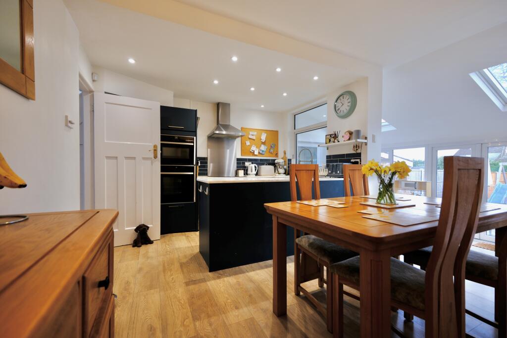 open plan kitchen breakfast dining