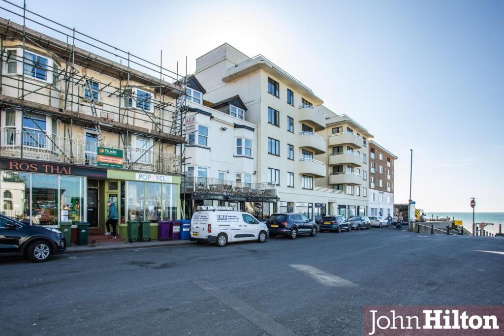 Highcliffe Court12.jpg