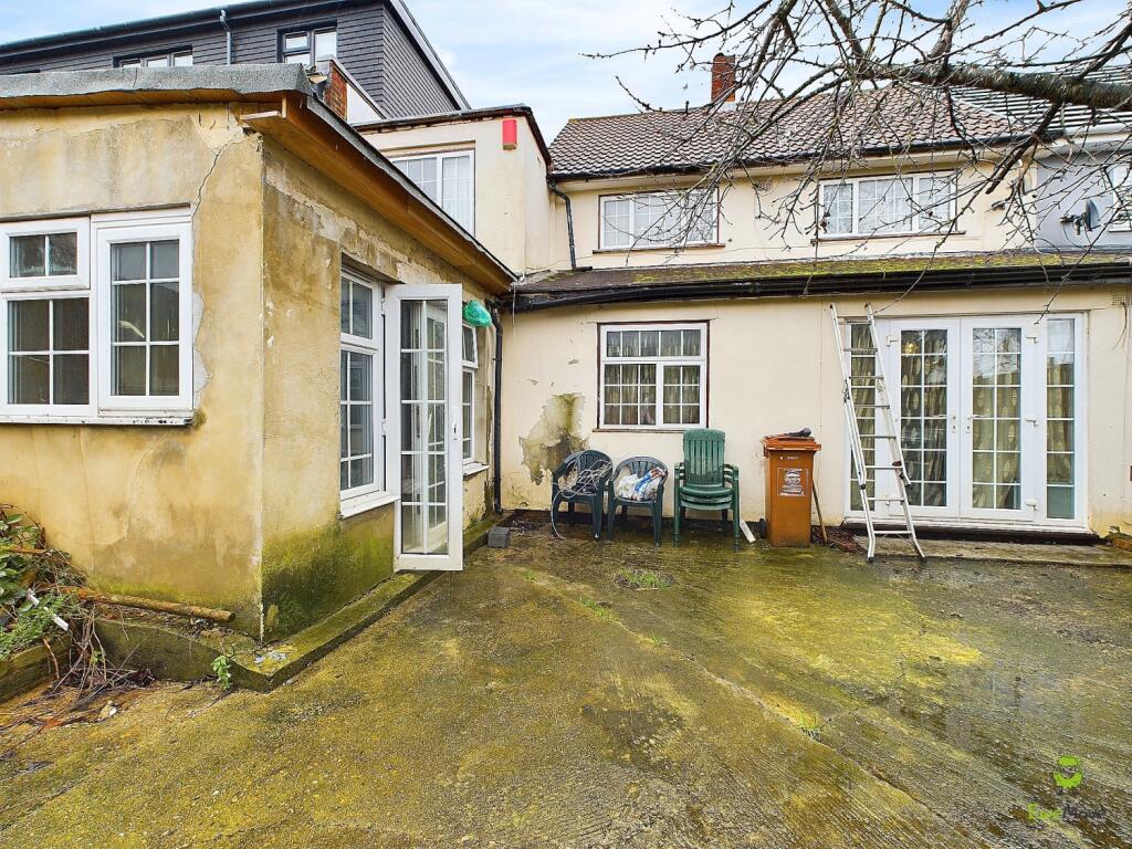 CAM04399G0-PR0023-STILL016