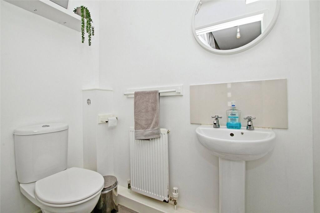 Gf Wc