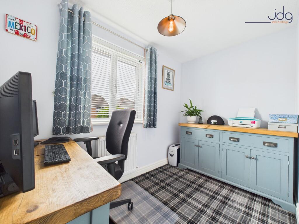 Single Bedroom / Office