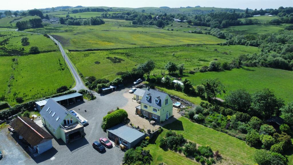 dji_fly_20240602_153324_225_1717338841032_photo_op