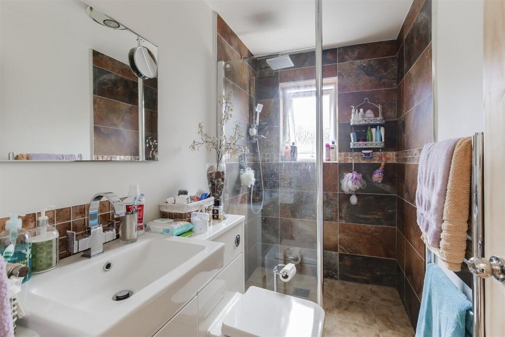 Chase side Cres_3.JPG