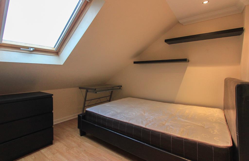 105 Rhymney Street LR (13 of 14).jpg