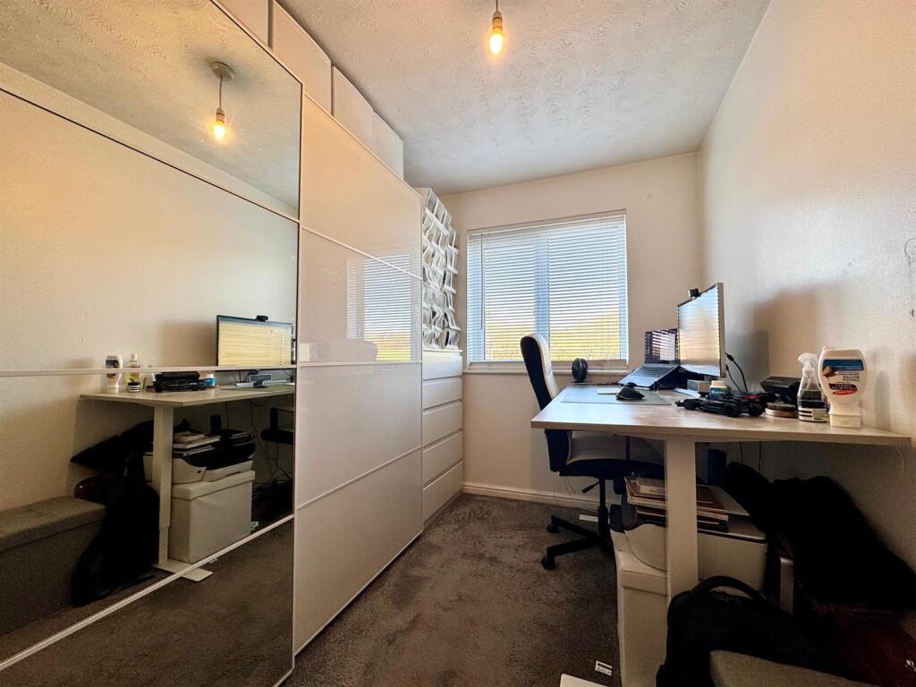 Bedroom 2.jpg