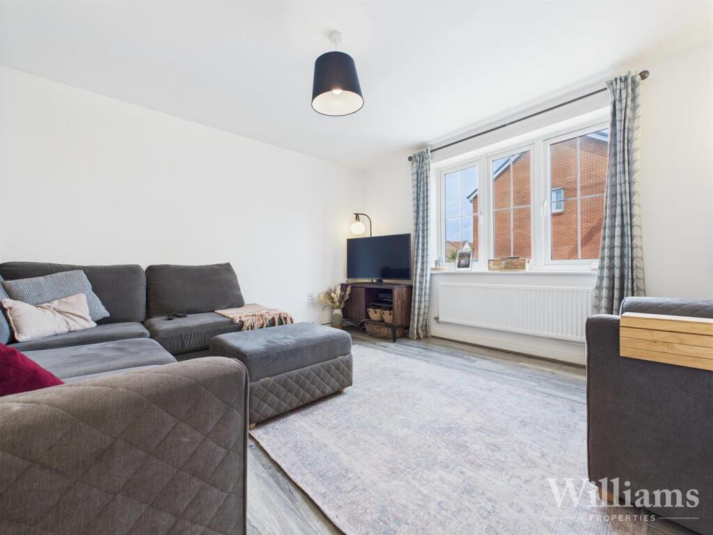 CAM02861G0-PR0434-STILL001 - Copy.jpg