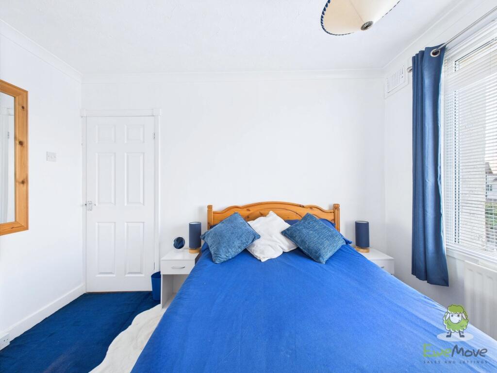 CAM01543G0-PR0139-STILL073