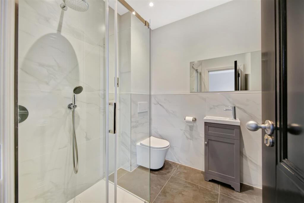 ensuite bedroom one