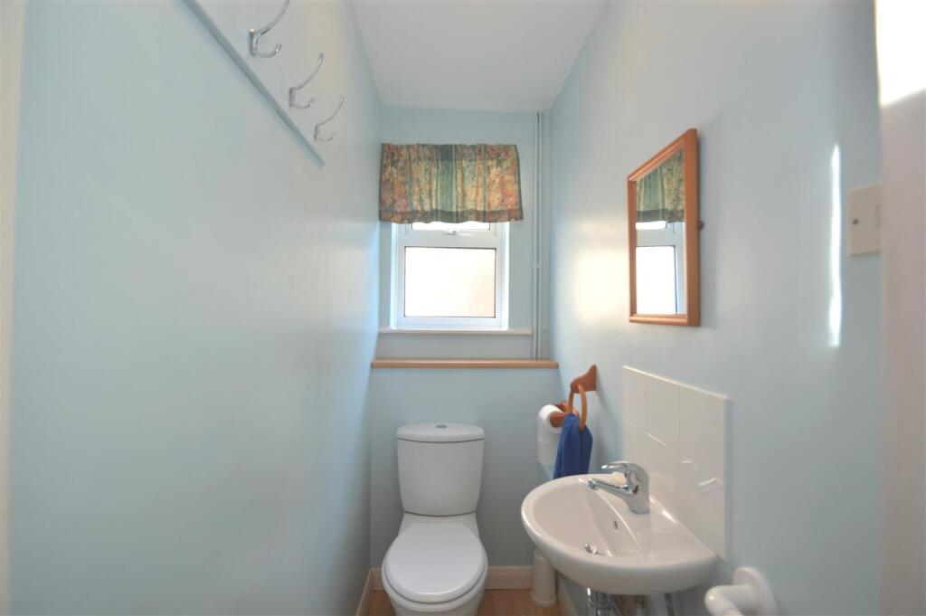 Cloakroom wc