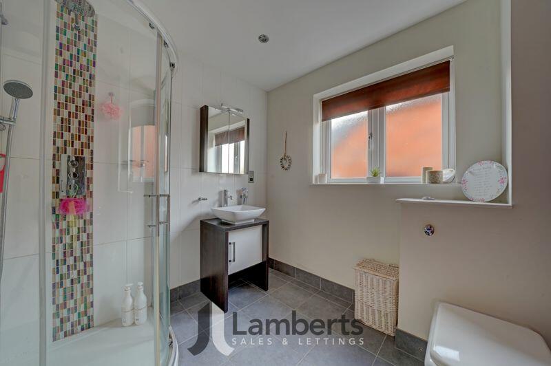 Family Shower Room