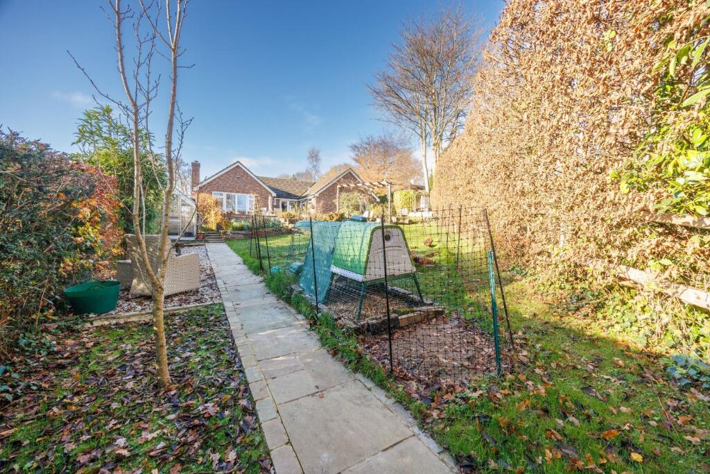 Walls_Sprout_Hill_Rotherfield_TN63QX_RootsProperty
