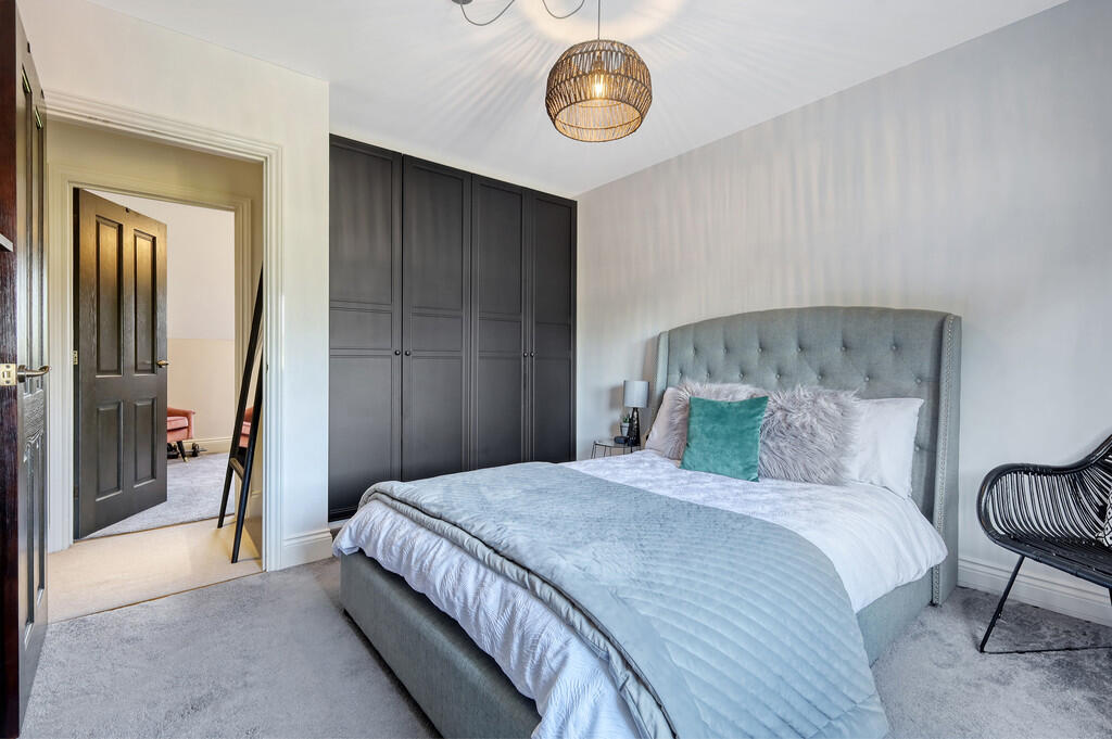 6 Winsford Garden...