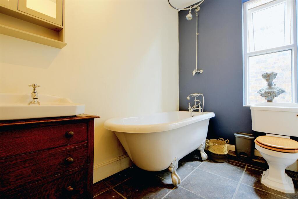 Bathroom.jpeg