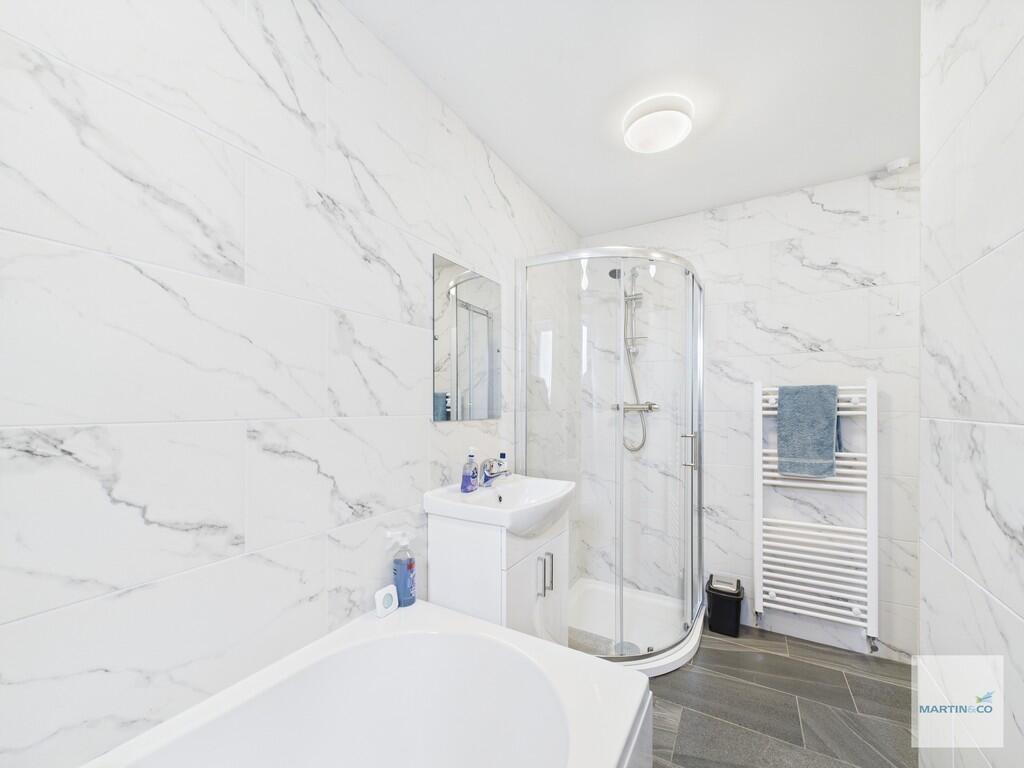 CAM03394G0-PR0258...