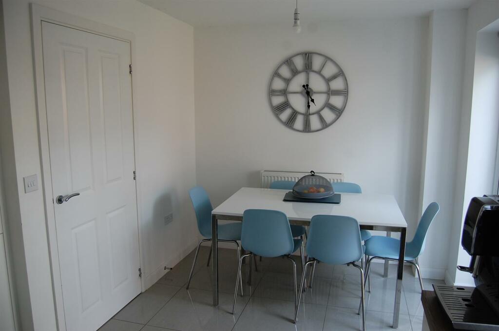 4. Dining Space.JPG