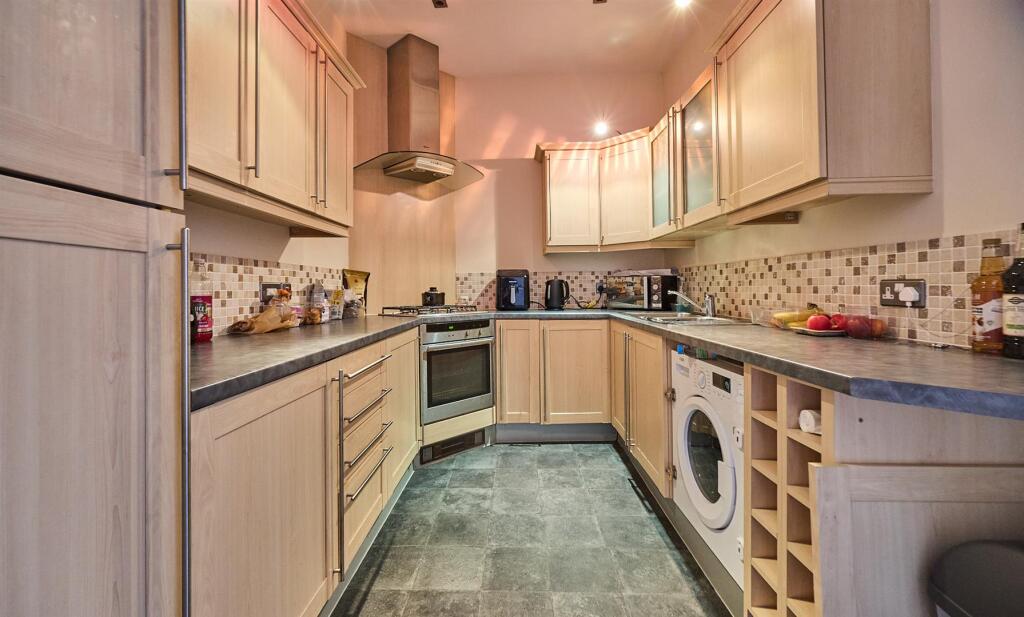 Fitted Kitchen