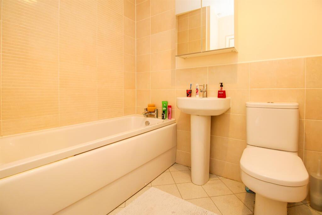 HOUSE BATHROOM