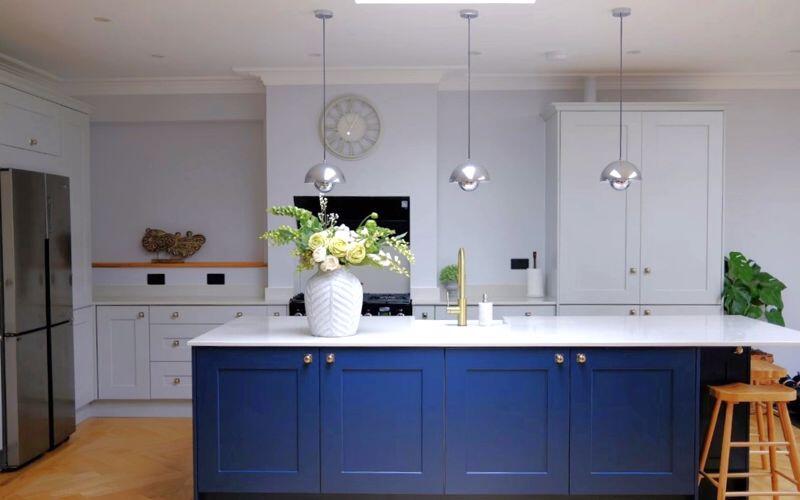 Kitchen island