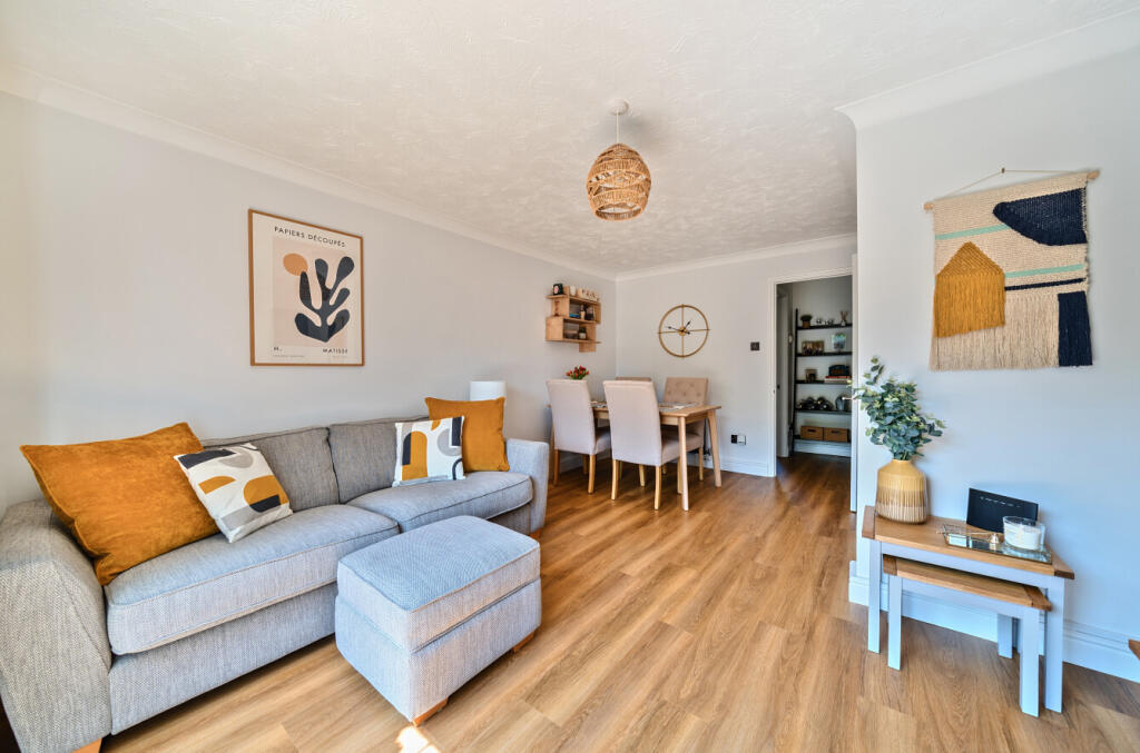 7-681c988c23d7c-1...