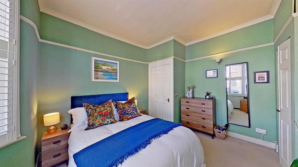 Steerforth-Street-Earlsfield-SW18-04292025_164806.