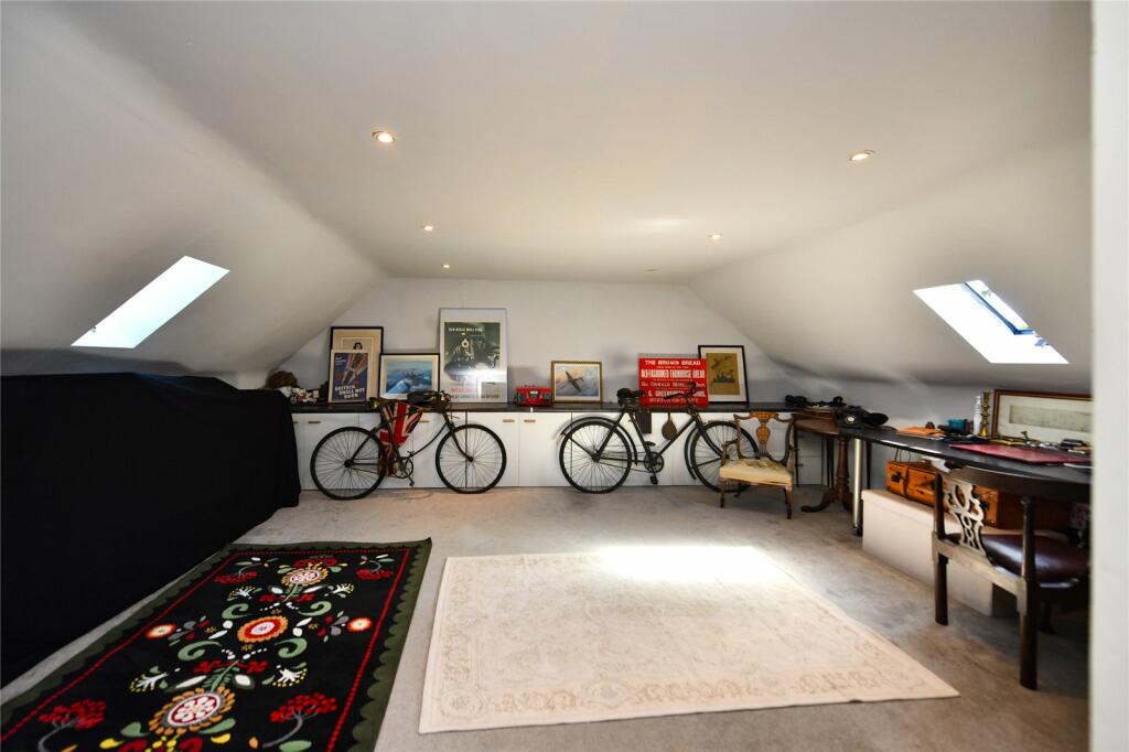 Office/Bedroom 6