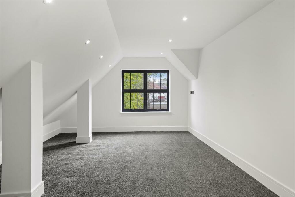 Flat 7 - 7, Sudbury Hill Close  - tihm2vQKSg1NyKwQ