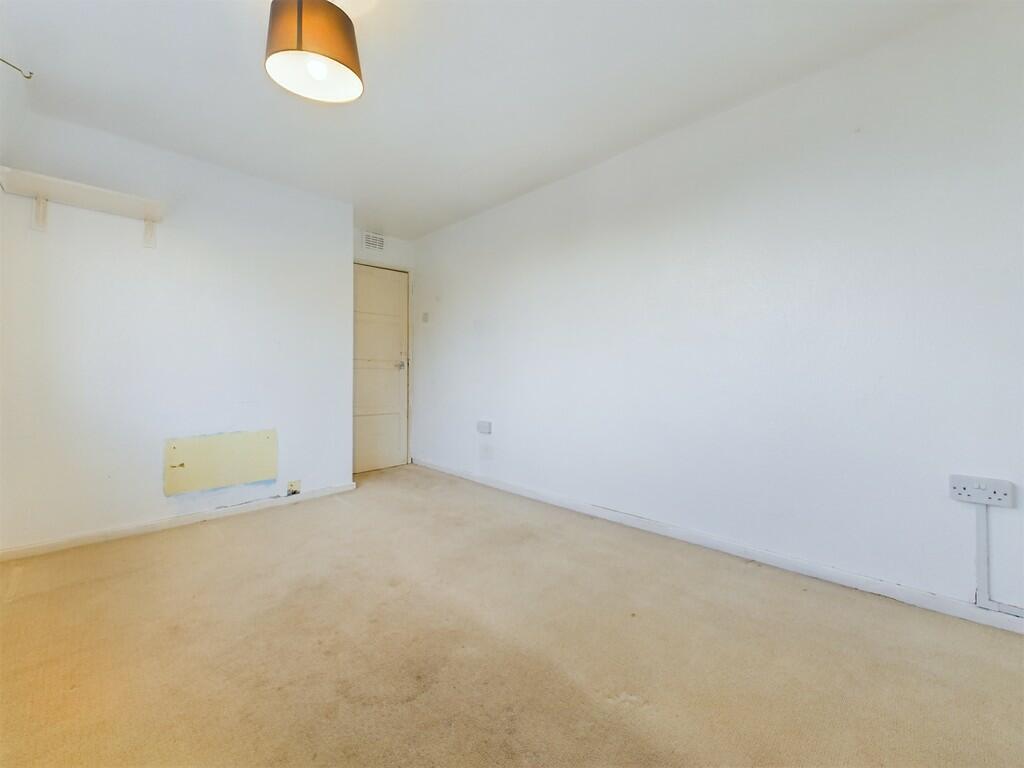 CAM04273G0-PR0037...