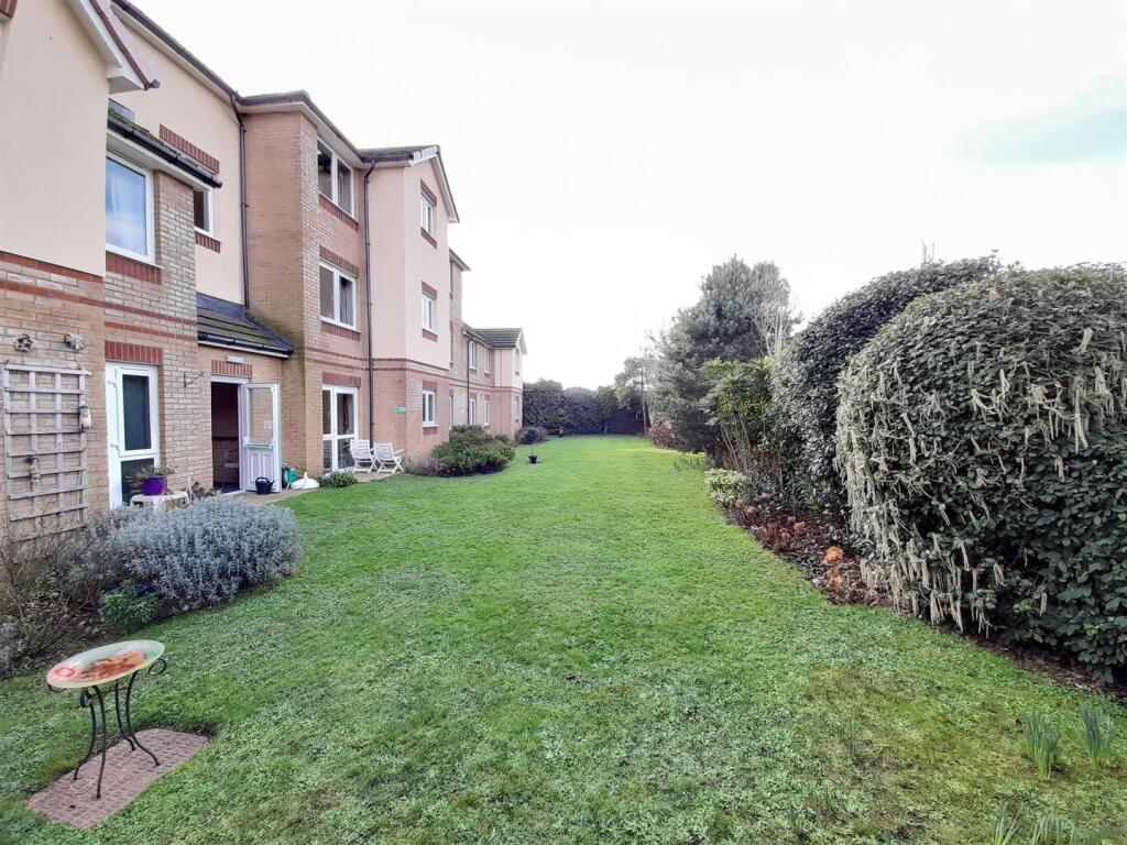 Garden 1.jpg