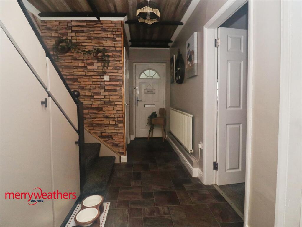 ENTRANCE HALL