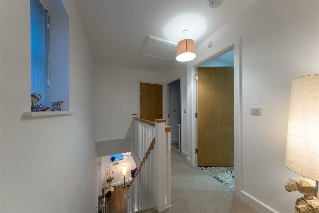 8 Mulberry Avenue-034.jpg