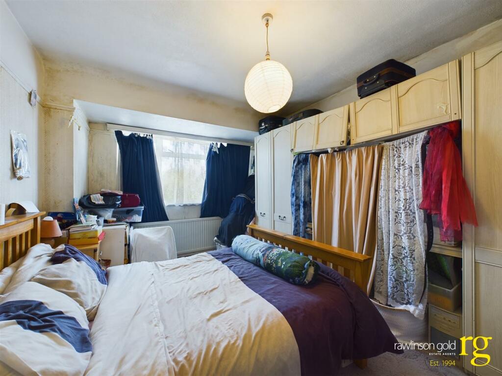 CAM02900G0-PR0159-STILL006.jpg
