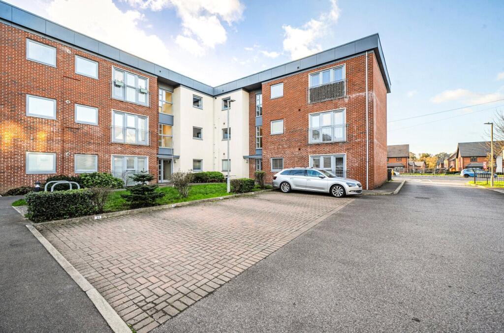 1381868-5-691b417...