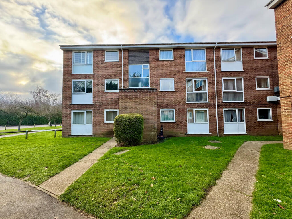 Forsythia Close, Chelmsford, CM1 6XW