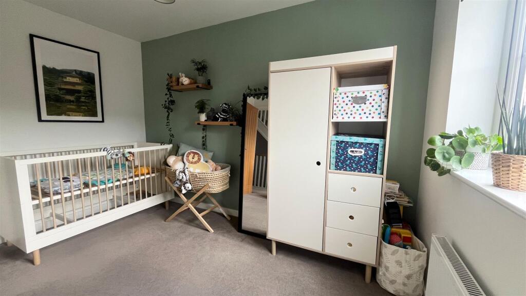 8. Bedroom2-2.jpg