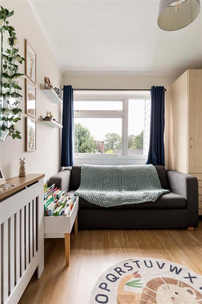 Chingford Avenue, E4