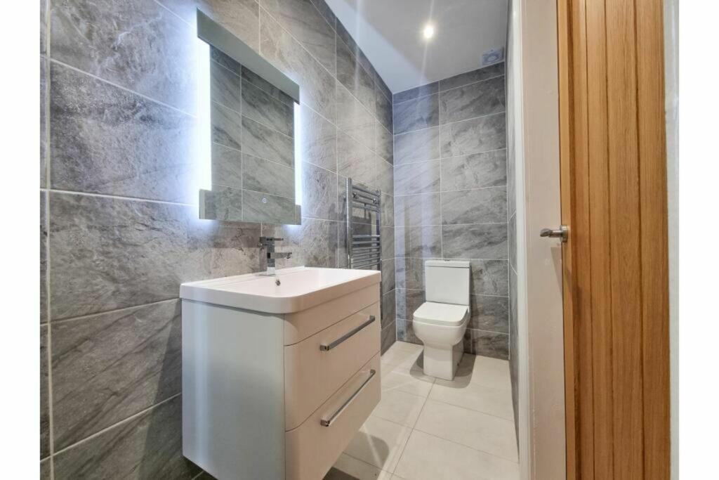 En-suite Two