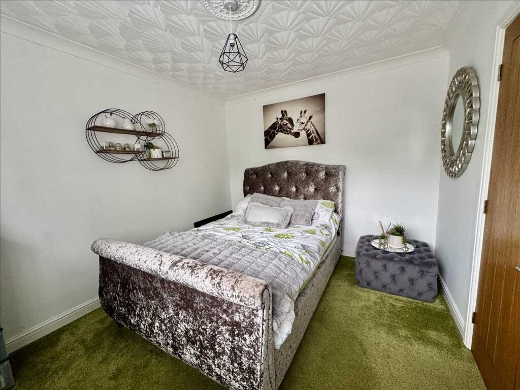 BEDROOM FIVE