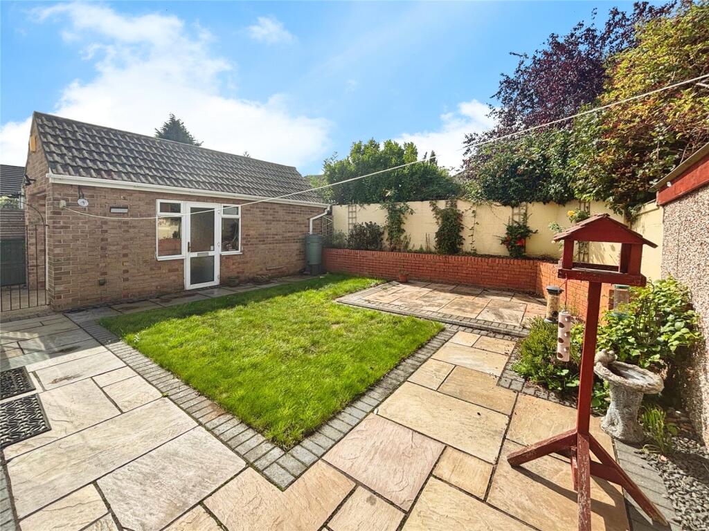 Garage / Rear Garden