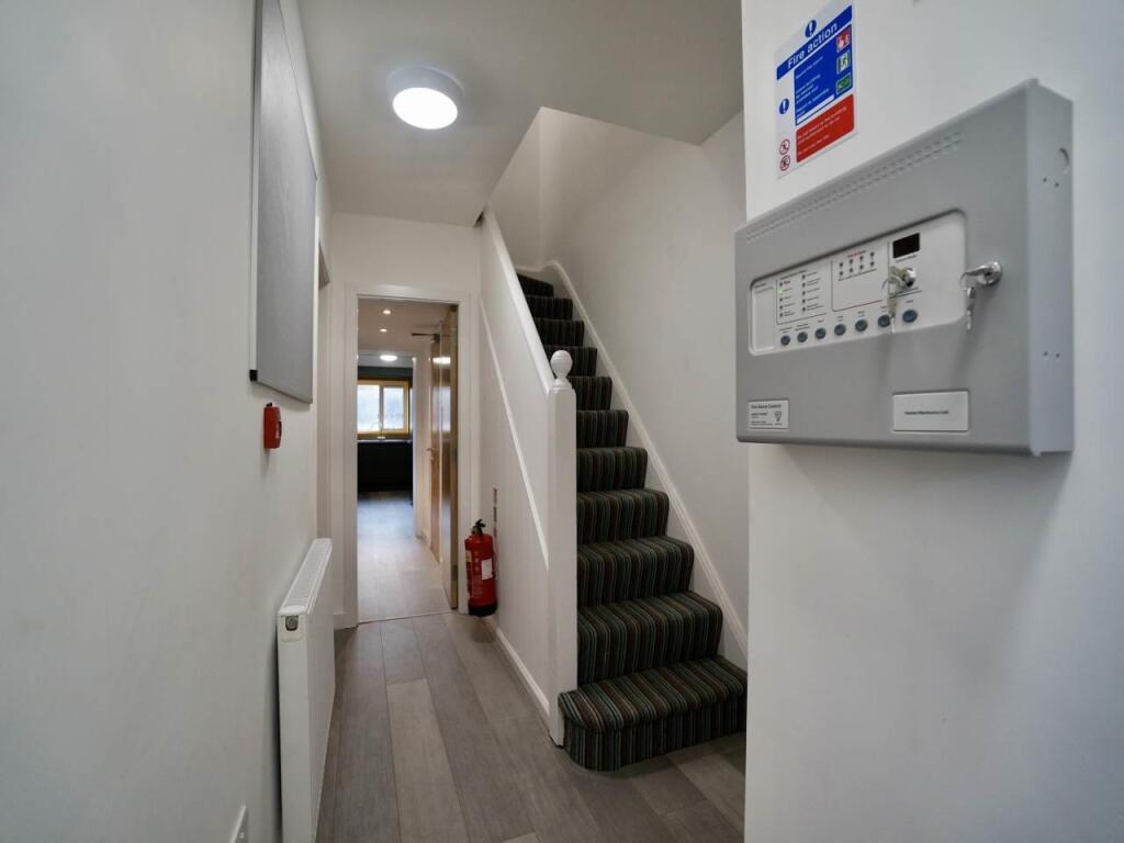 Hallway.jpg