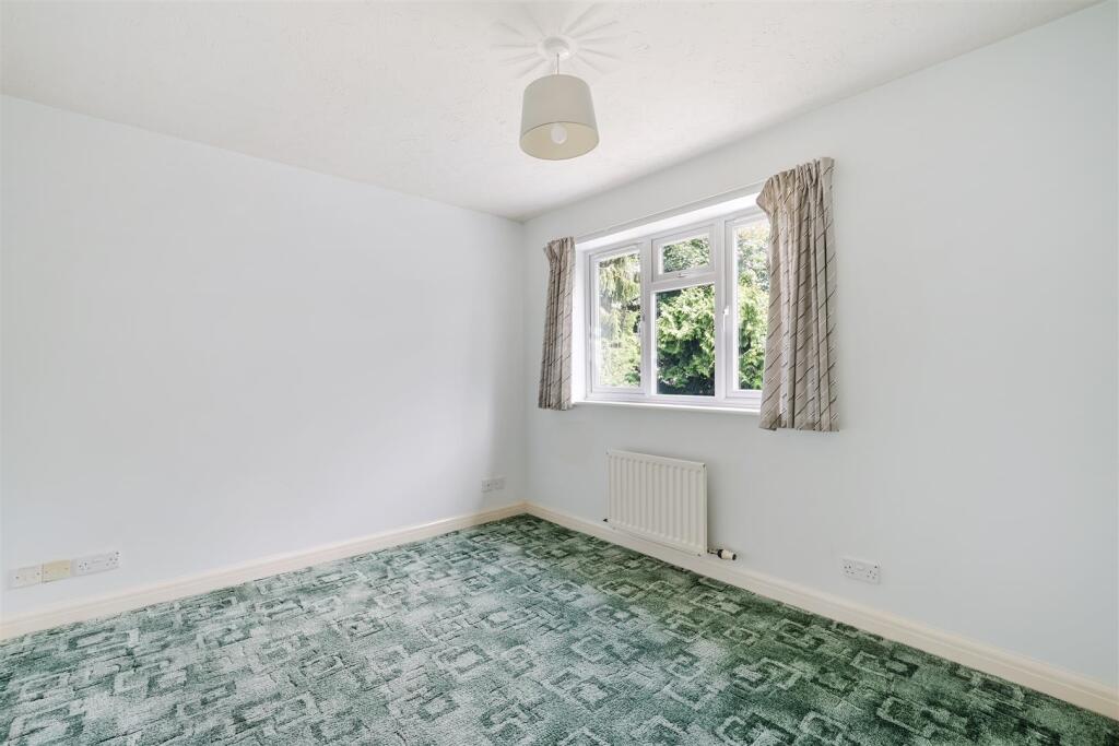 LINDEN CLOSE, 3  (18).jpg